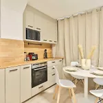 Newly Renovated Appartement ☆ Canal De L\'Ourq ☆